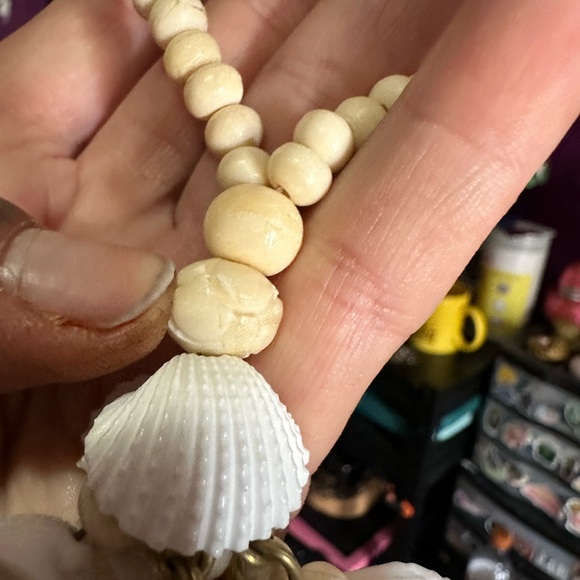 Shell decor  Must bundle! 3 for $10 or 4 for $15 etc - Picture 6 of 8